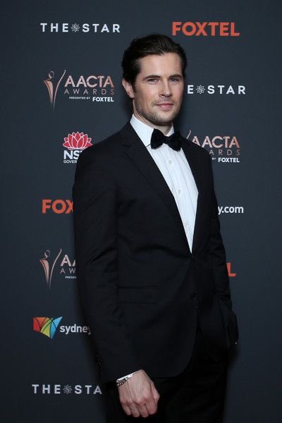 nasabuf's tweet photo. #dailydavid #davidberry #cantgetenough #cantgetenoughdavidberry #neverenough #neverenoughdavidberry #extraordinarilytalented #incrediblytalented #extremelytalented #remarkablytalented #sexiestmanalive, inside/out #sexiestman #humble #intelligent #witty #bestsmile #gracious #hotaf https://t.co/18Tag86pya