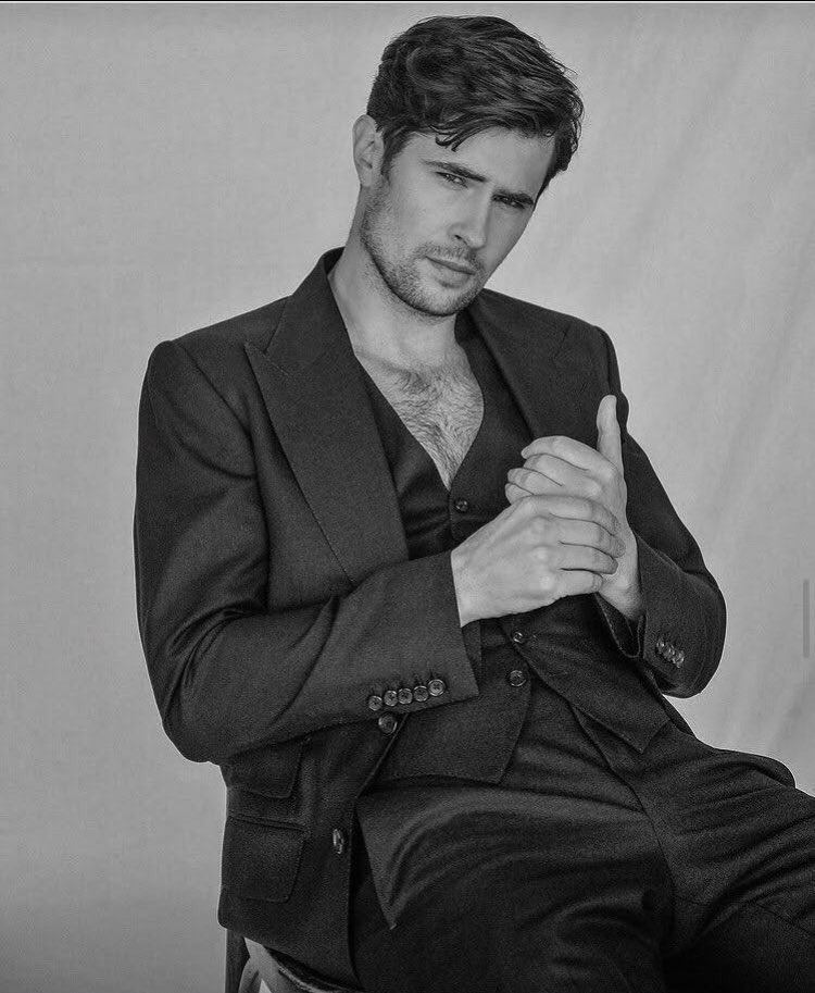nasabuf's tweet photo. #dailydavid #davidberry #cantgetenough #cantgetenoughdavidberry #neverenough #neverenoughdavidberry #extraordinarilytalented #incrediblytalented #extremelytalented #remarkablytalented #sexiestmanalive, inside/out #sexiestman #humble #intelligent #witty #bestsmile #gracious #hotaf https://t.co/18Tag86pya