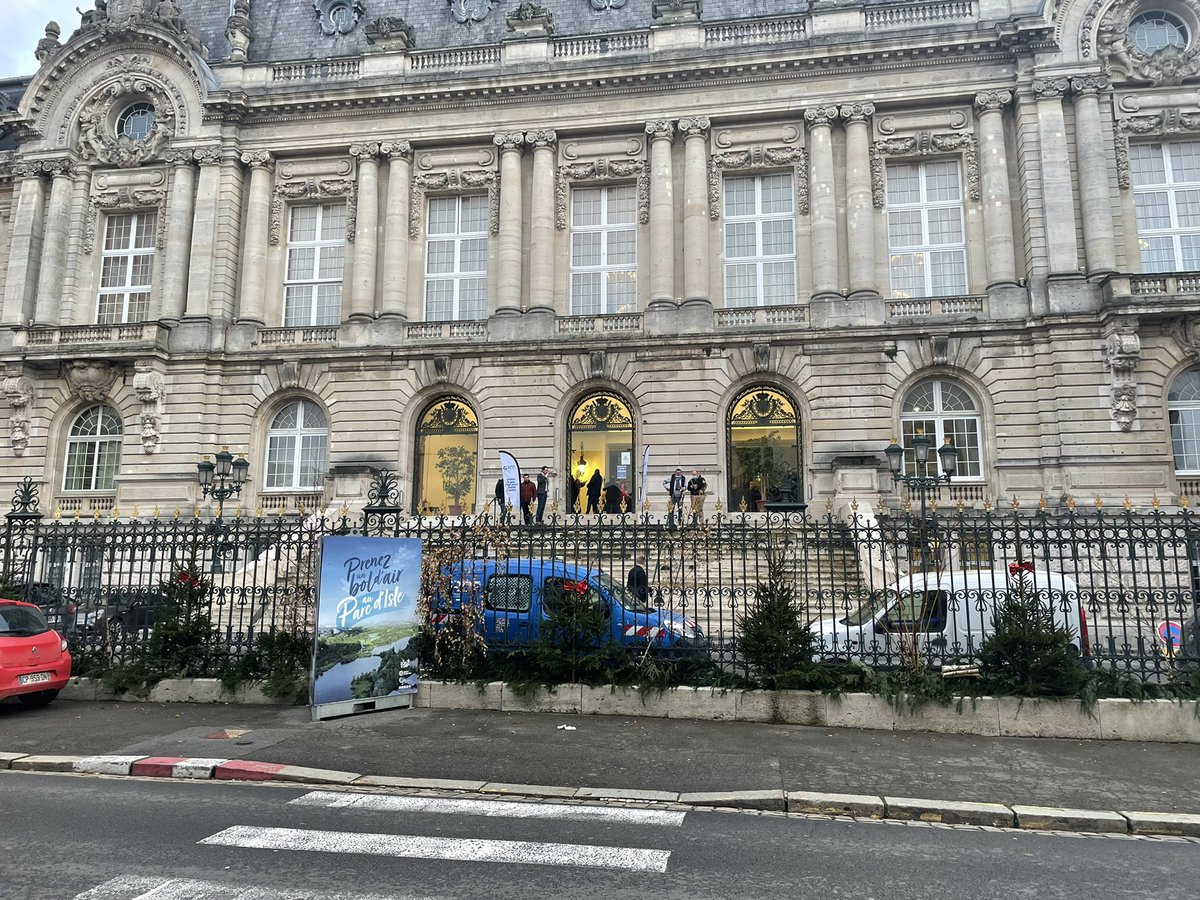 Didier Cousin tweet media