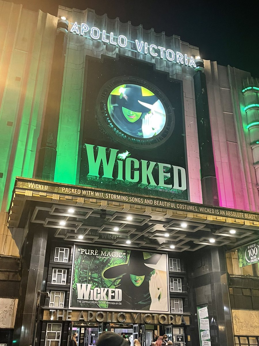 jessicatibble's tweet photo. I’ve made a musical theatre convert of Cal and I’m over the moon. Crediting @laurapick91 who he was blown away by. Best night at @WickedUK 💚💚💚 https://t.co/eZd15tu8Wz