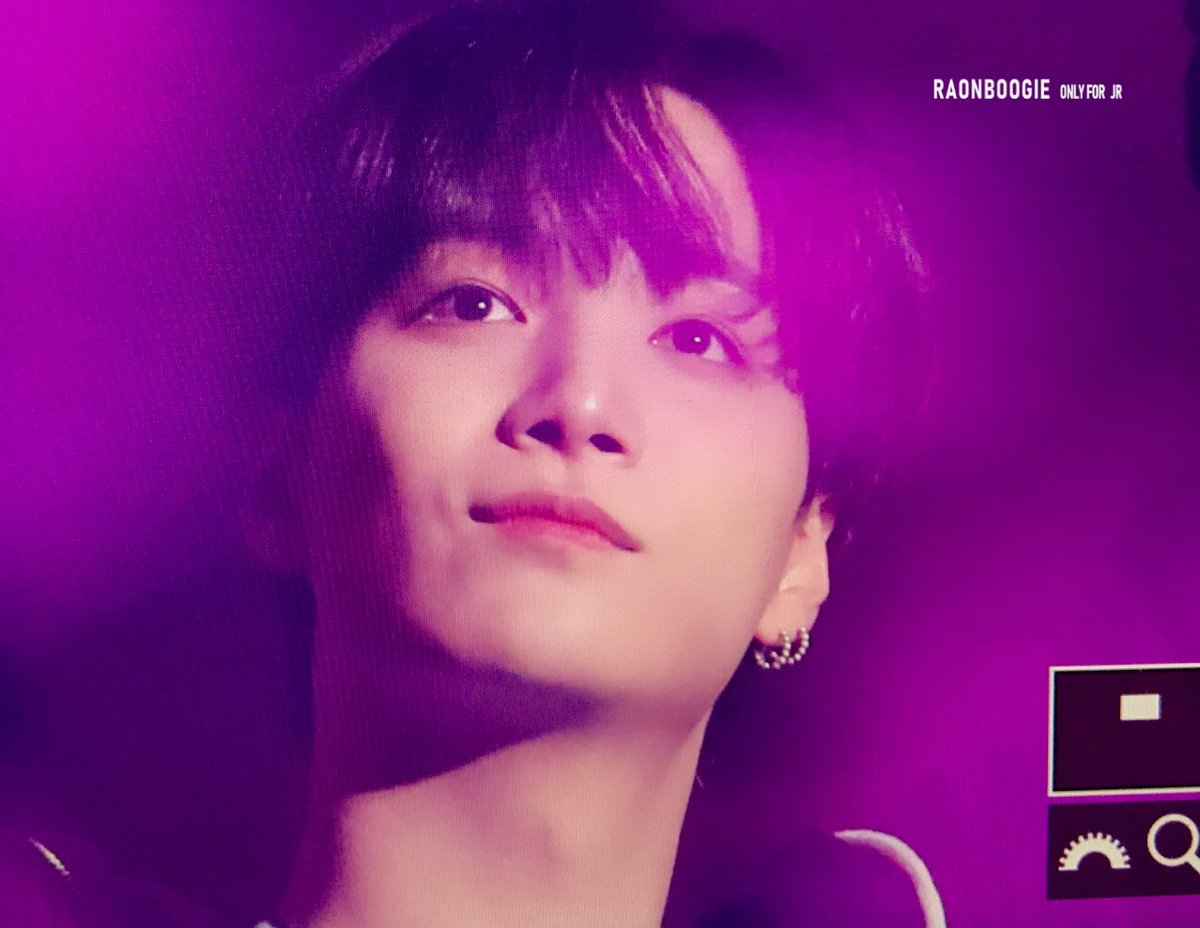 raonboogie's tweet photo. #김종현 #JR #복자 #종현 #金鍾炫 

- pre. 211127 THE BLACK 오늘의 종현이💙 https://t.co/ZulVosdBxW