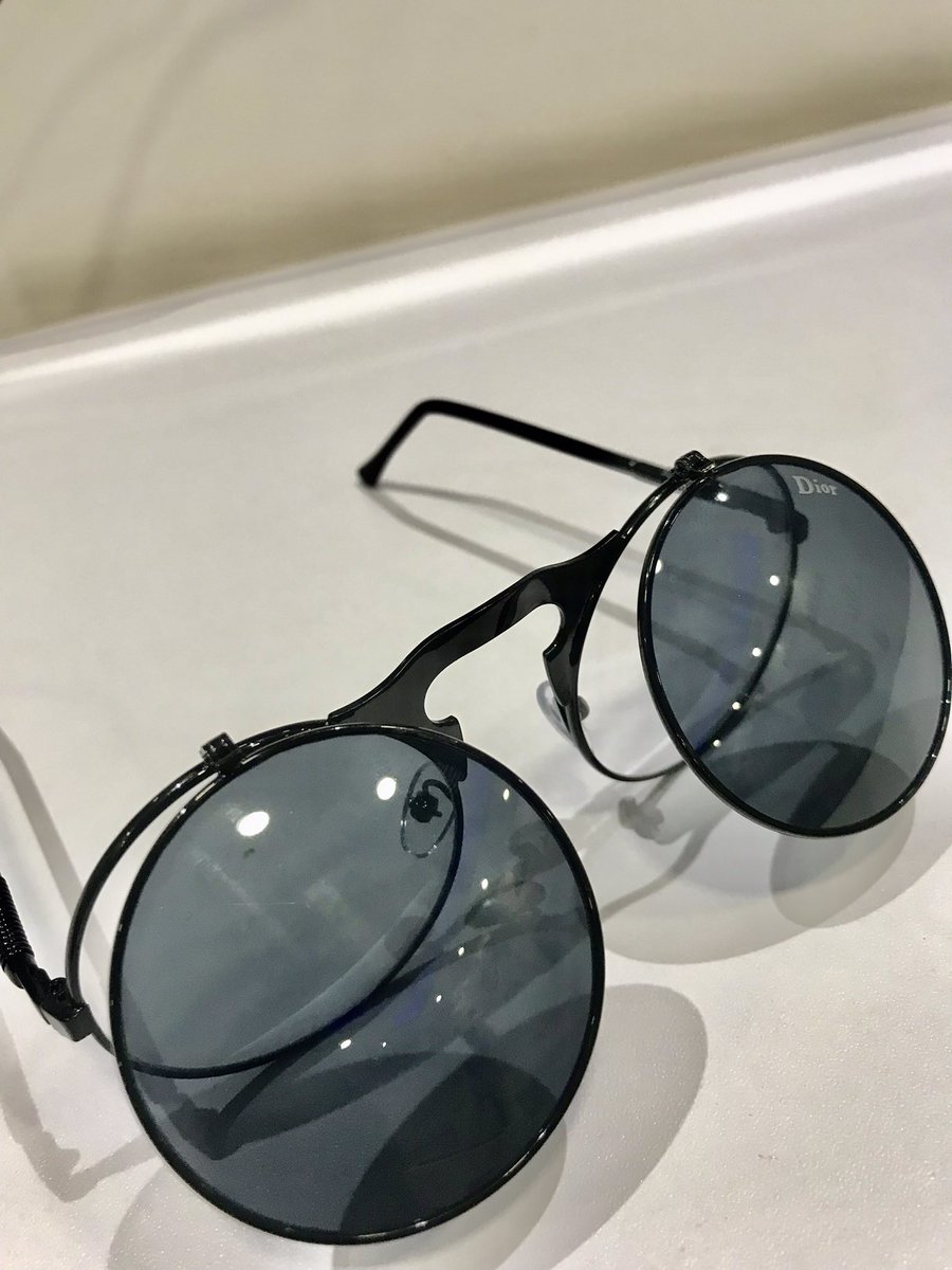 Shades&Tints tweet media