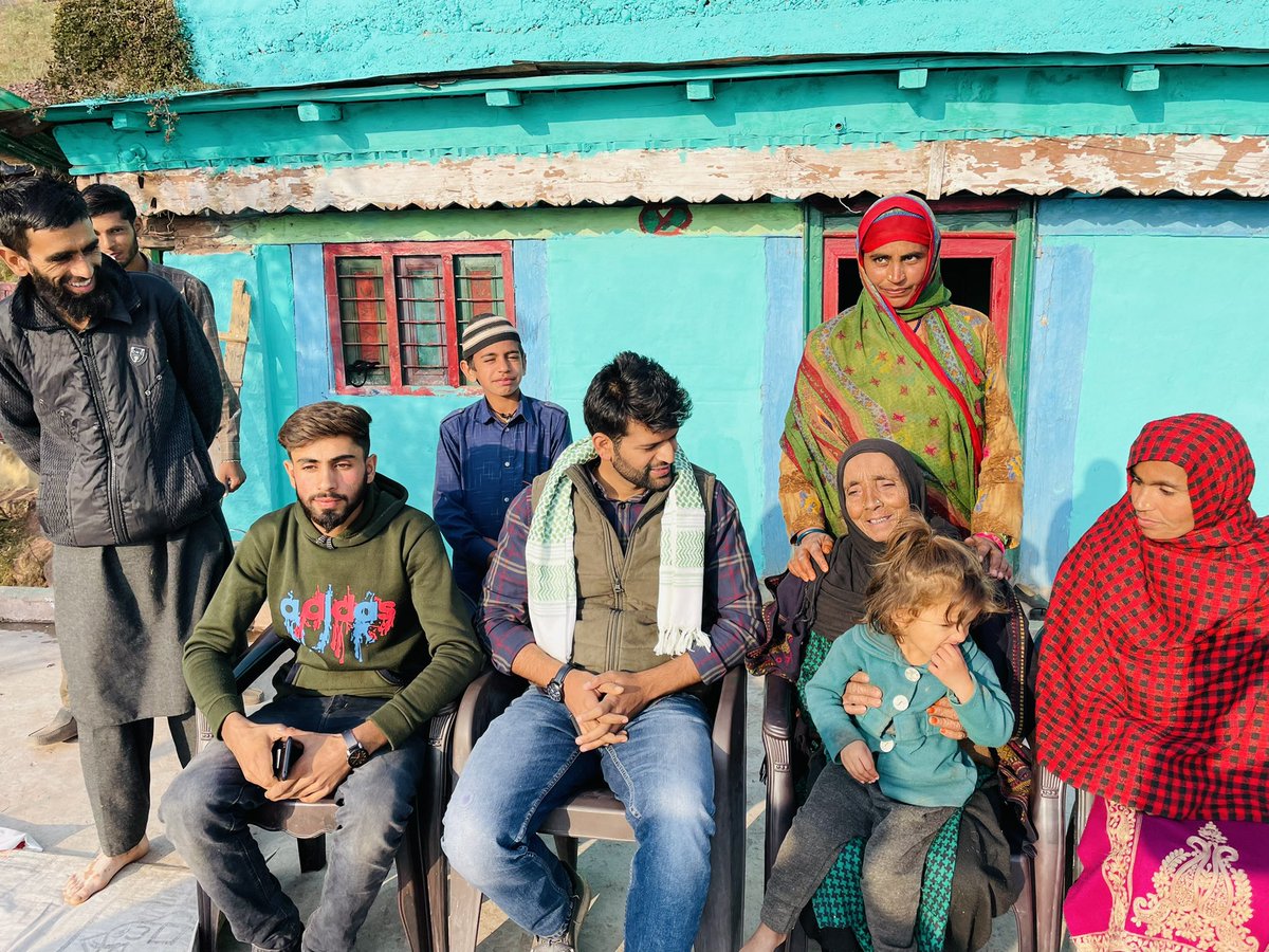 GuftarAhmedCh's tweet photo. Today At Mohra Talla of Kotranka. Blessings &amp; Love • https://t.co/DcHqpAXGz6