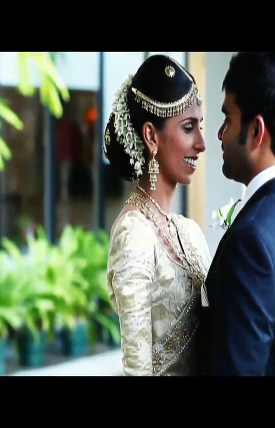 EventzNTrendz's tweet image. Wedding Highlights of Ruvini &amp;amp; Peshala
Wedding Planner @eventzntrendz 
#Wedding #Weddingtrailer #Weddinghighlights #Weddingvideo #Poruwaceremony #Weddingceremony #Kandyanwedding #Asianwedding #Srilankanwedding #Srilanka #Eventplanner #Eventcoordinator #E… instagr.am/tv/CWxzH-hFaM9/
