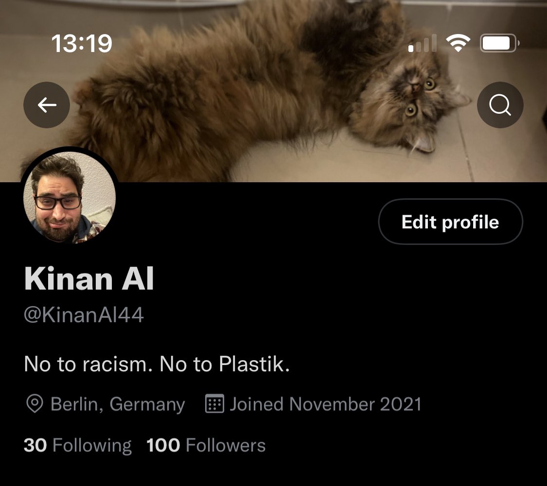 Ich hab 100 followern. Nice nice nice. Mehr sag ich echt nicht.