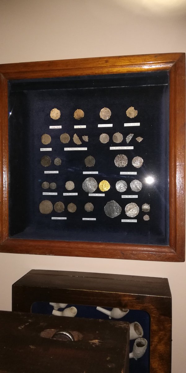 SDetectorist's tweet image. Very old fuse box converted to coin display.
Sundeala back board covered with blue velvet.
Coins supported on brass lace pins.