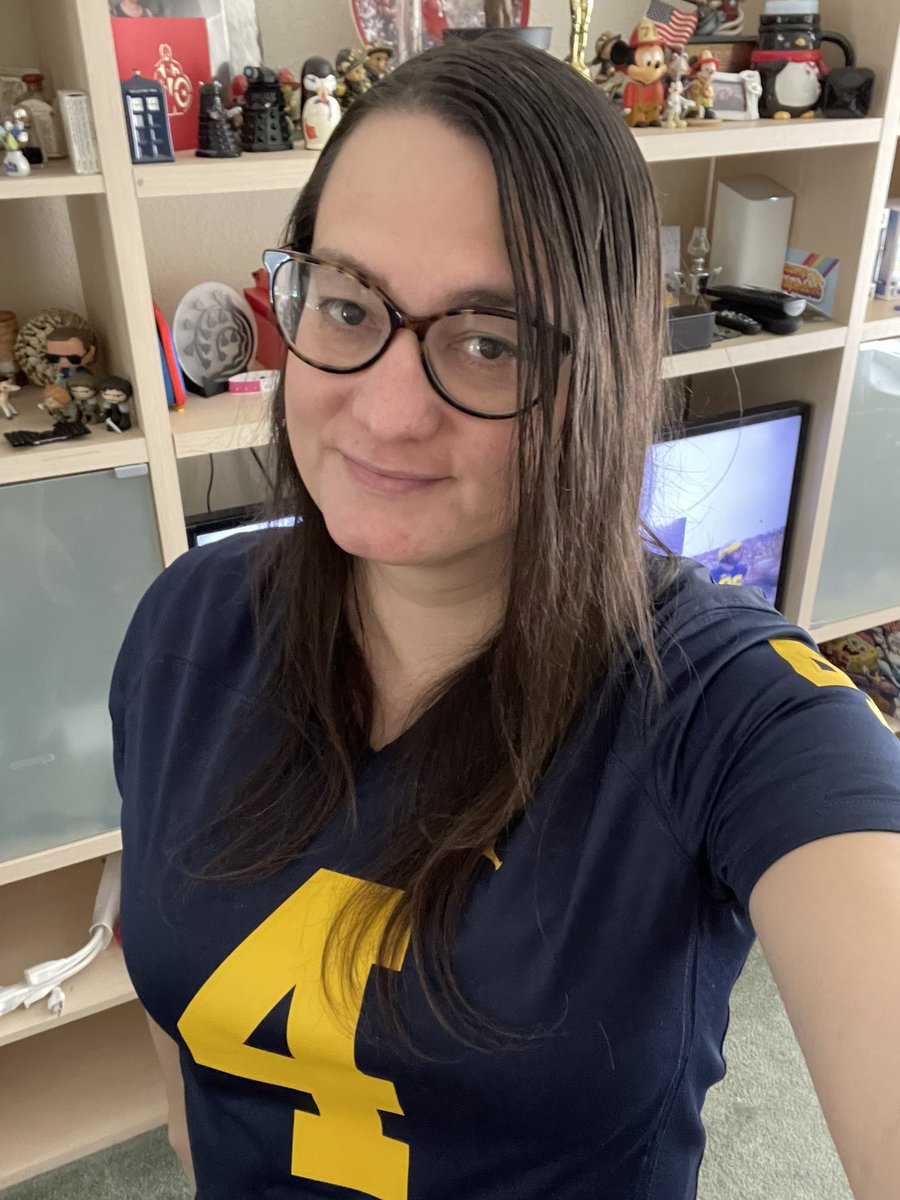 miathegeek's tweet photo. Ready to watch The Game on our last day in sunny Florida. Go Blue!
#goblue〽️ #goblue #michigan #michiganfootball #michiganwolverines #girlslikeus #transwoman #transisbeautiful #transgender #trans #transpositivity #transvisability #lgbtq #lgbtcommunity
#thisiswhattranslookslike https://t.co/Zakouls0wR