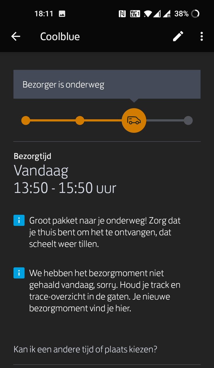 kampvuur_'s tweet photo. @PostNL Sinds 13:30 thuis en om 18:00 pas bericht dat t niet lukt? En nu mag ik het MAANDAG zelf op gaan halen!? WTF❢ https://t.co/T6f2HUNble