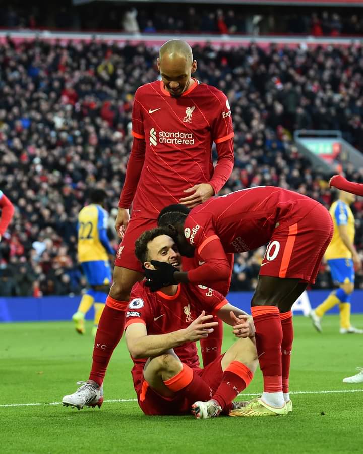 ug_kop's tweet photo. In Uganda we say tukigadde💪💪💪
Thank you lads for this home win
FT: @LFC 4:0 Southampton. Another clean sheet ❤❤❤❤
#LIVSOU
#OLSCU 
#YNWA 
#sport 
#Premierleagud https://t.co/nBAUE2uucD