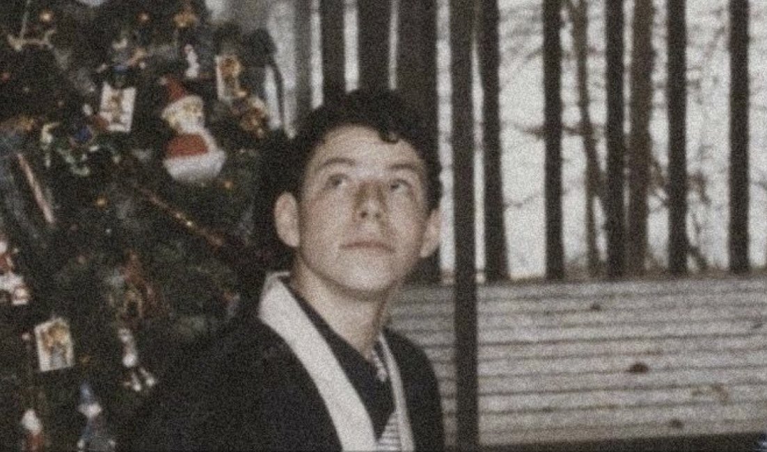 menendezarmy's tweet photo. Happy Birthday Erik. ❤️ https://t.co/E2BqdMIMVE