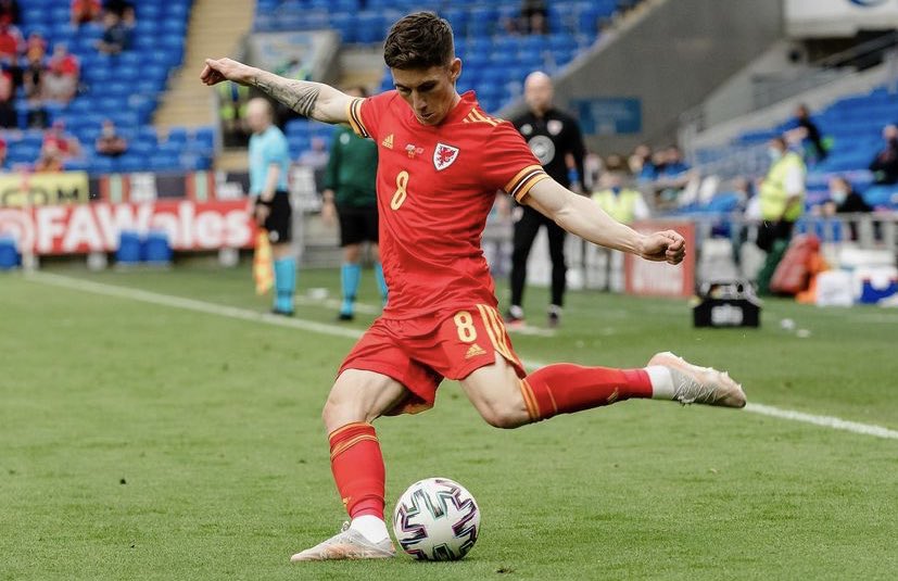 Benfthomas_10's tweet photo. Most assists this season in the Sky Bet Championship:

1) Ryan Giles - P 17 - A 9

1) John Swift - P 20 - A 9

2) Sorba Thomas - P 20 - A 8 

3) Harry Wilson - P 16 - A 7 

One Cardiff City player and two Welsh players make up the top 4🤩

Cymru am Byth🏴󠁧󠁢󠁷󠁬󠁳󠁿

#Wales #CCFC https://t.co/c54u1pS7Pi