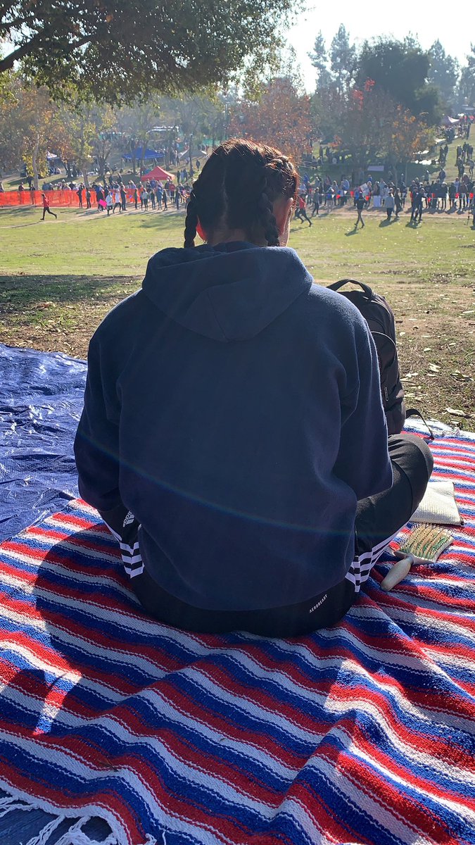 Saugus_XC's tweet photo. Here we go! Getting ready for the State Meet. Follow Live https://t.co/aWHvIEJEkc @SignalSports @Saugus_SNN https://t.co/E9egLyzQlG