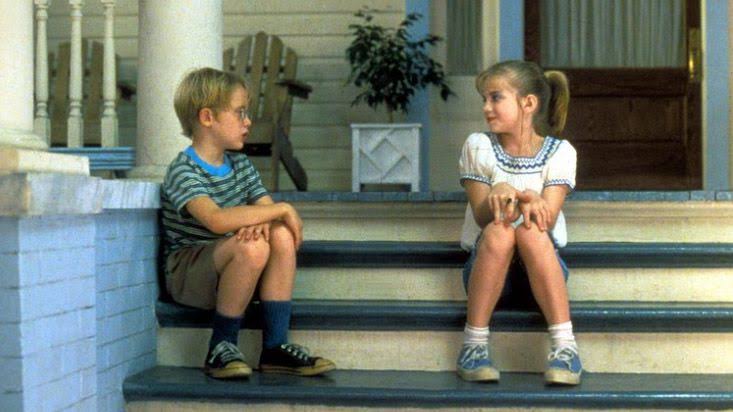 ImagenRetro's tweet photo. Un día como hoy pero de hace 30 años, se estrenó en Estados Unidos "My Girl". 🎬 https://t.co/D2OYbaSSg5