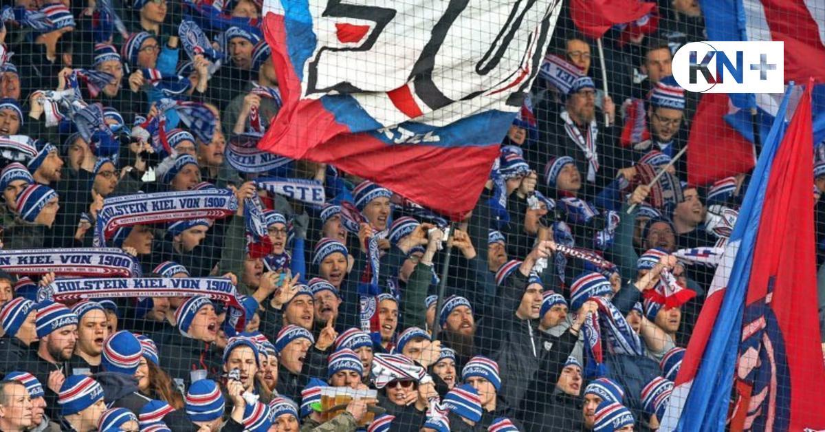 kn_online's tweet photo. In den kommenden Heimspielen von #Holstein #Kiel dürfte es wieder etwas leiser werden: Die Ultra-Gruppe #CompagnoKiel gab bekannt, den „aktiven und koordinierten Support auf der Westtribüne“ befristet einzustellen. Grund ist die aktuelle #Corona-Lage. https://t.co/t1eEhHyEFq https://t.co/Lyu82aH59y