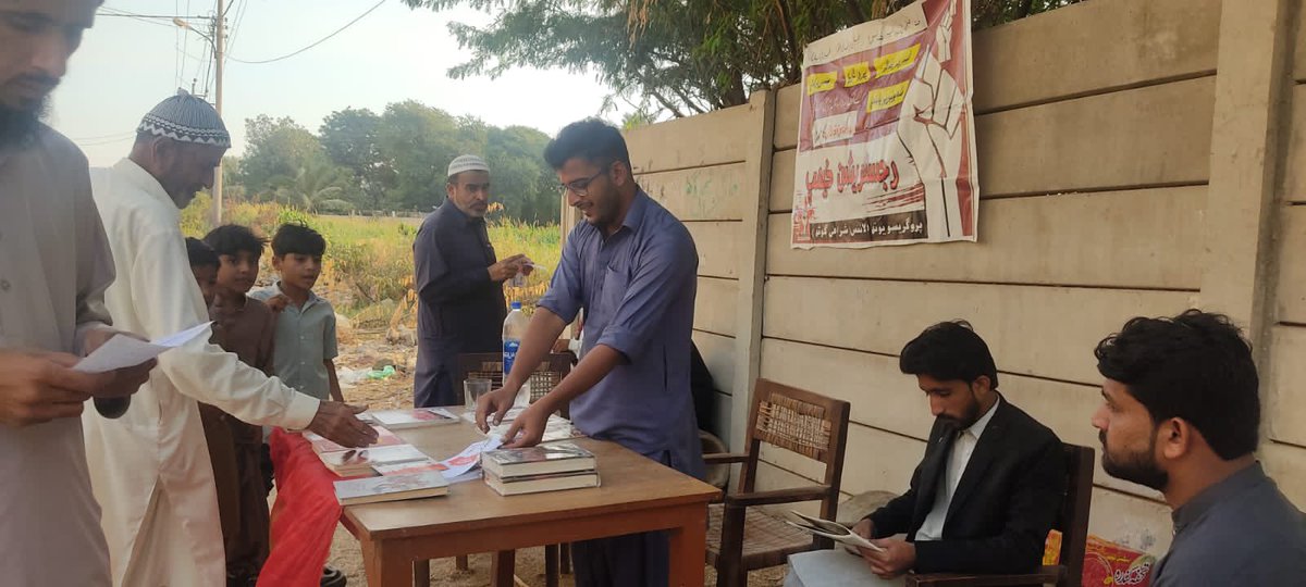 PYAKarachi's tweet photo. نوجوانوں نے پروگریسیو یوتھ الائنس کی کاوشوں کو سراہا اور ”پی وائی اے“ کا حصہ بننے کے لیے بڑی تعداد نے اپنی رجسٹریشن کروائی اور جدوجھد میں ساتھ دینے کا عہد کیا.

#FeesMustEnd #RestoreStudentsUnion 
#EmploymentIsOurRight #JoinPYA https://t.co/t61vcG1p2d