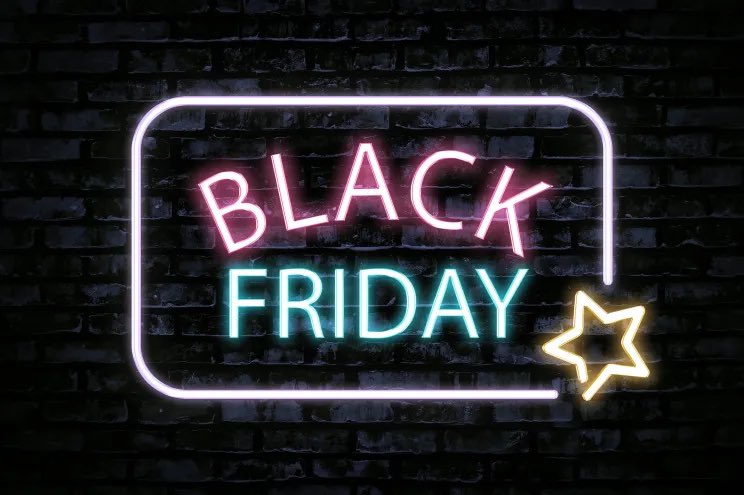CheckMyRoof's tweet image. What did you buy on #blackfriday ?? A new big screen 📺?? A new phone 📱?? Apple Watch ⌚️?? Comment below and let us know! #inspectorroofing #roofers #deals #november #shopaholic #shoppers