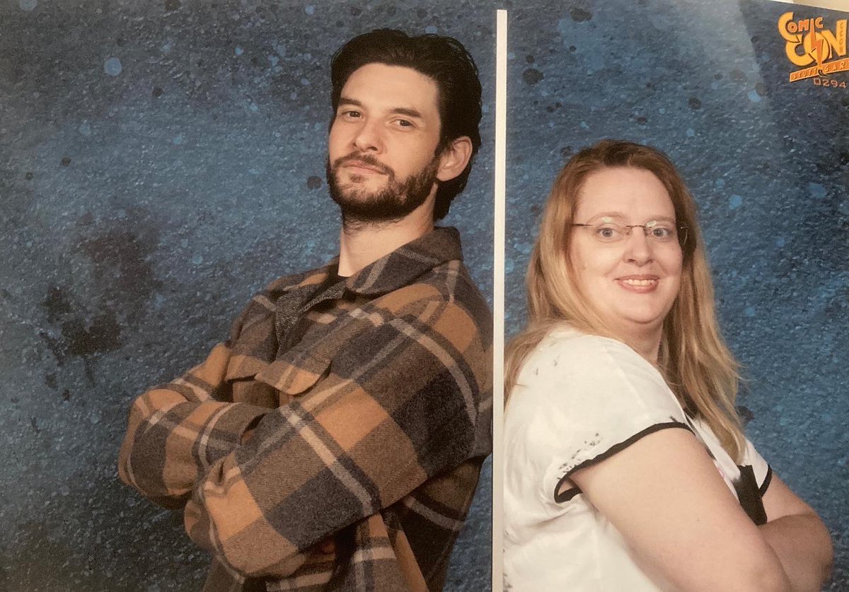feuer12000's tweet photo. Thanks so much for the funny photo shoot @benbarnes . It was a honor to meet you.😊 #ComicCon2021 #benbarnes #stuttgart #cconstuttgart https://t.co/41lBhAqqmb