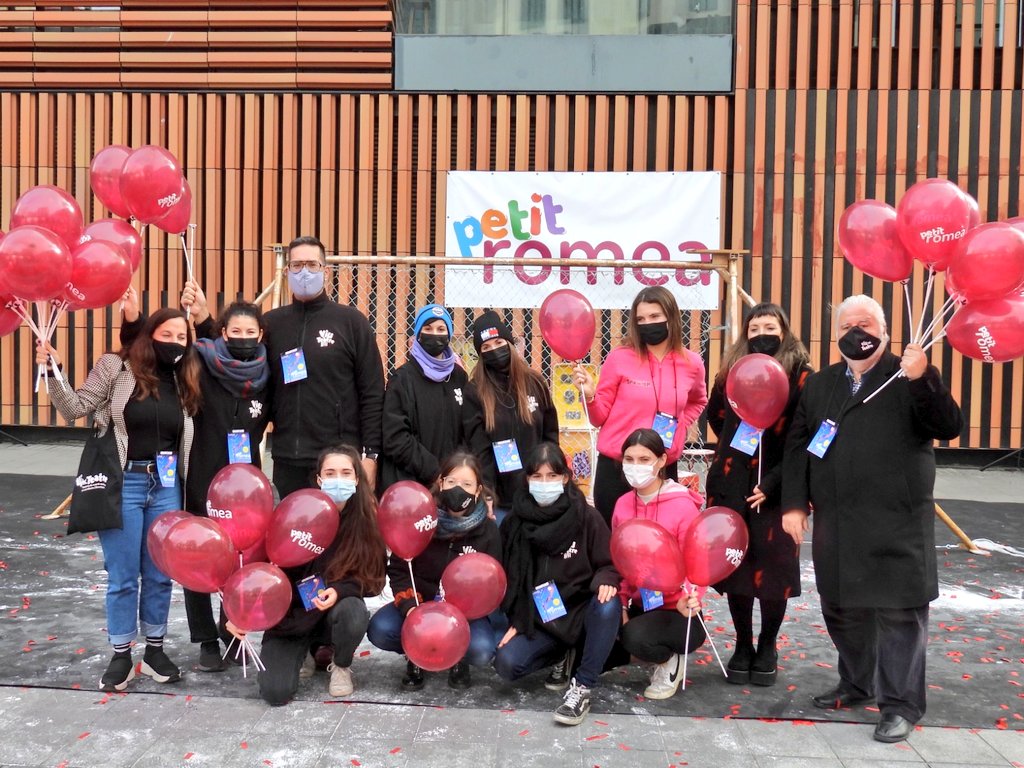 Hem acompanyat a <a href="/ViuelTeatre/">Viu el Teatre</a> en la festa d'inauguració del @PetitRomea per presentar la programació d'aquest curs.
Endavant! 
#laculturaéssegura
#TeatrePerSomiar