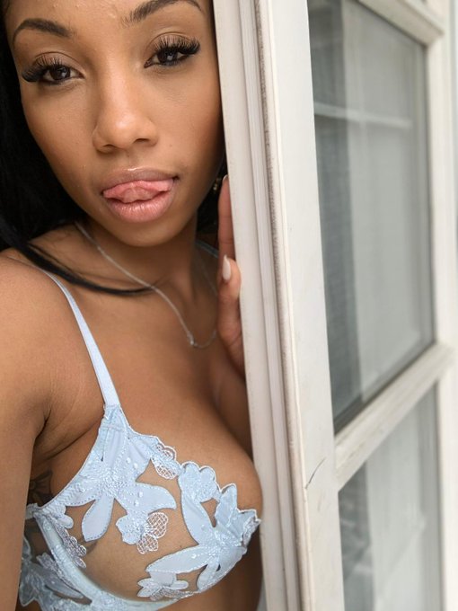 Not on my onlyfans? What are you waiting for? https://t.co/z4iuNMn8wq