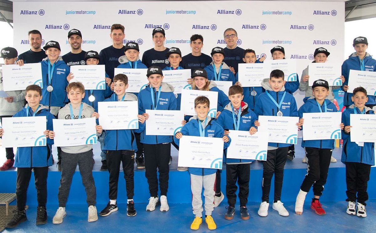 ¡Finaliza el #AllianzMotorCamp 2021 , una edición muy especial 🤩 Muchas gracias <a href="/Allianz_es/">Allianz España</a> por hacerlo posible! 💙

What a great edition of the #AllianzMotorCamp ! Thanks to all those who have made it possible!👏🏽