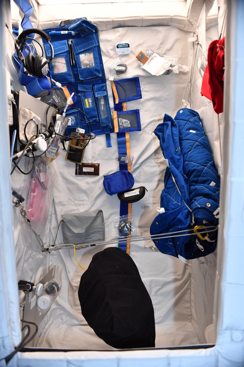 astro_matthias's tweet photo. In orbit, we make the most of space 💪 @esa's science lab Columbus is a hub of science &amp; technology, but also the location of my crew quarters, CASA. Short for Crew Alternate Sleep Accommodation, it's a place for me to sleep, relax &amp; keep in touch with family during #CosmicKiss https://t.co/oDvYUeqpz7