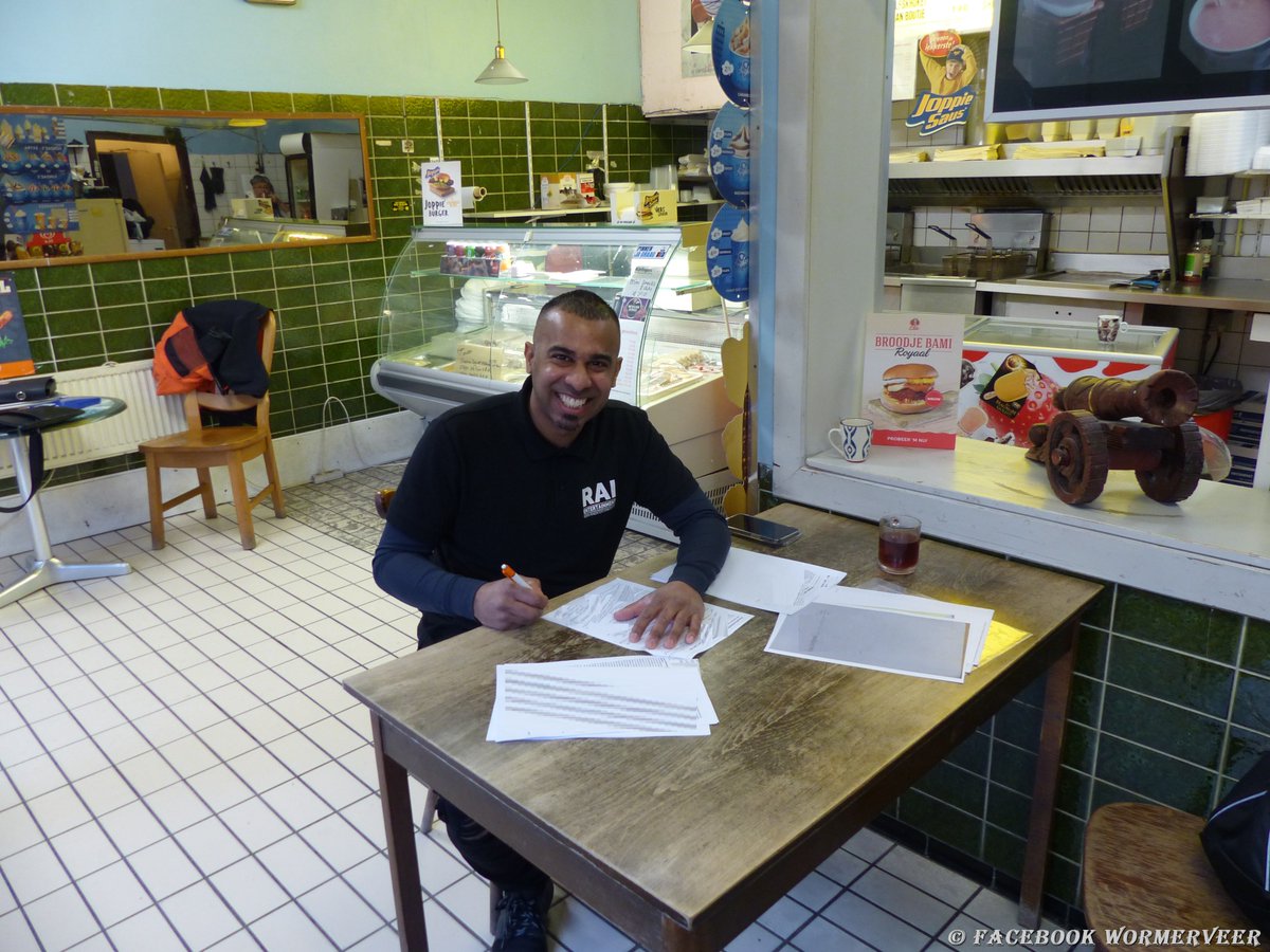 Corvettemichel's tweet photo. Snackbar Paradijs op de Marktstraat in Wormerveer wordt SURI RAI https://t.co/2Awa0xmueK #Snackbar #SuriRai #Marktstraat #Wormerveer #Facebookwormerveer https://t.co/dU7K9azJiD