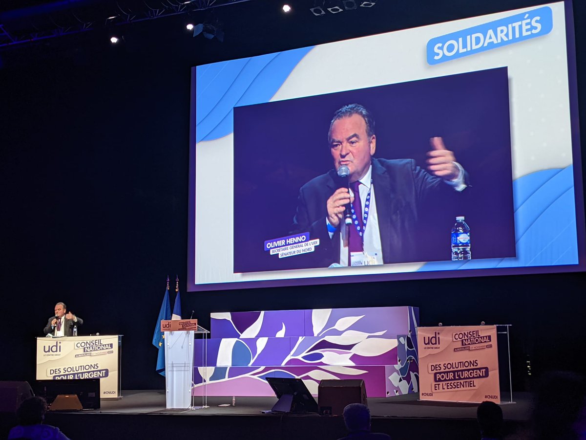 « L'<a href="/UDI_off/">UDI</a> ne fait pas la critique des moyens alloués à la redistribution et aux solidarités que nous finançons déjà à crédit. C'est de réformes structurelles dont nous avons besoin ! » <a href="/OHenno/">Olivier Henno</a> #CNUDI
