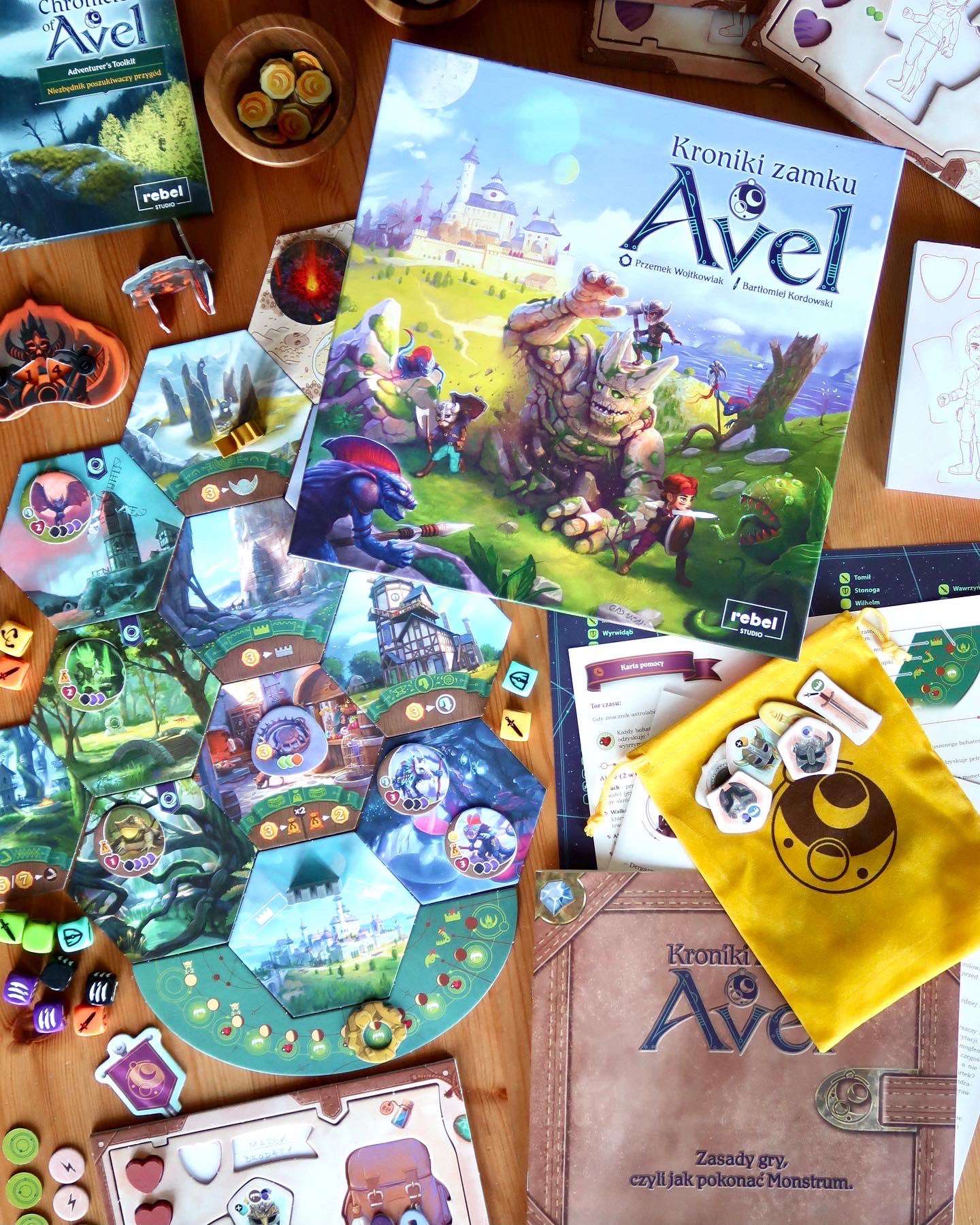 Tryb Solo on Twitter: "“Chronicles of Avel” from @PL_Rebel is a cooperative  game for 1-4 players. This is also one of the best family games I've  played. If you have children that