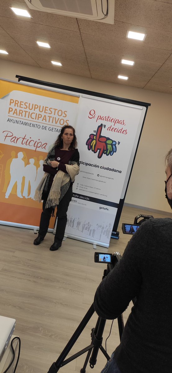 participagetafe's tweet photo. En las entrevistas personales los vecinos y vecinas dan su parecer sobre el desarrollo de esta jornada de evaluación. #ParticipacionCiudadana #GetafeParticipa #SiParticipasDecides https://t.co/g7Iw5yk1ml