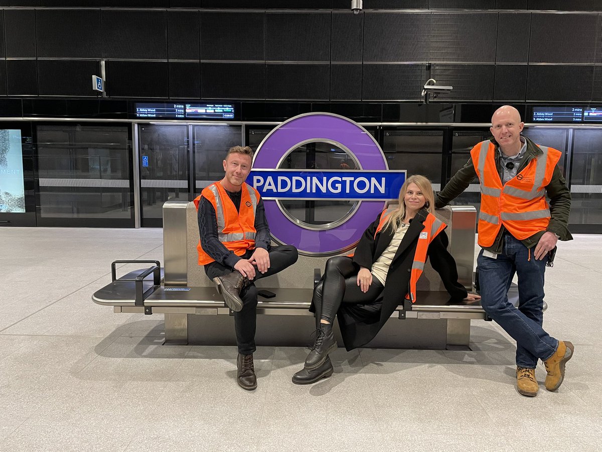 Chris Nix (@chrisnixesq) on Twitter photo Explore the stunning new Elizabeth line station at Paddington with us tonight at 18.00 youtu.be/kCh4MEZKW6w #hiddenlondonhangouts #elizabethline #transportforlondon #london #paddington <a href="/siddyholloway/">Siddy Holloway</a> <a href="/ltmuseum/">London Transport Museum</a> Explore the stunning new Elizabeth line station at Paddington with us tonight at 18.00 youtu.be/kCh4MEZKW6w #hiddenlondonhangouts #elizabethline #transportforlondon #london #paddington <a href="/siddyholloway/">Siddy Holloway</a> <a href="/ltmuseum/">London Transport Museum</a>