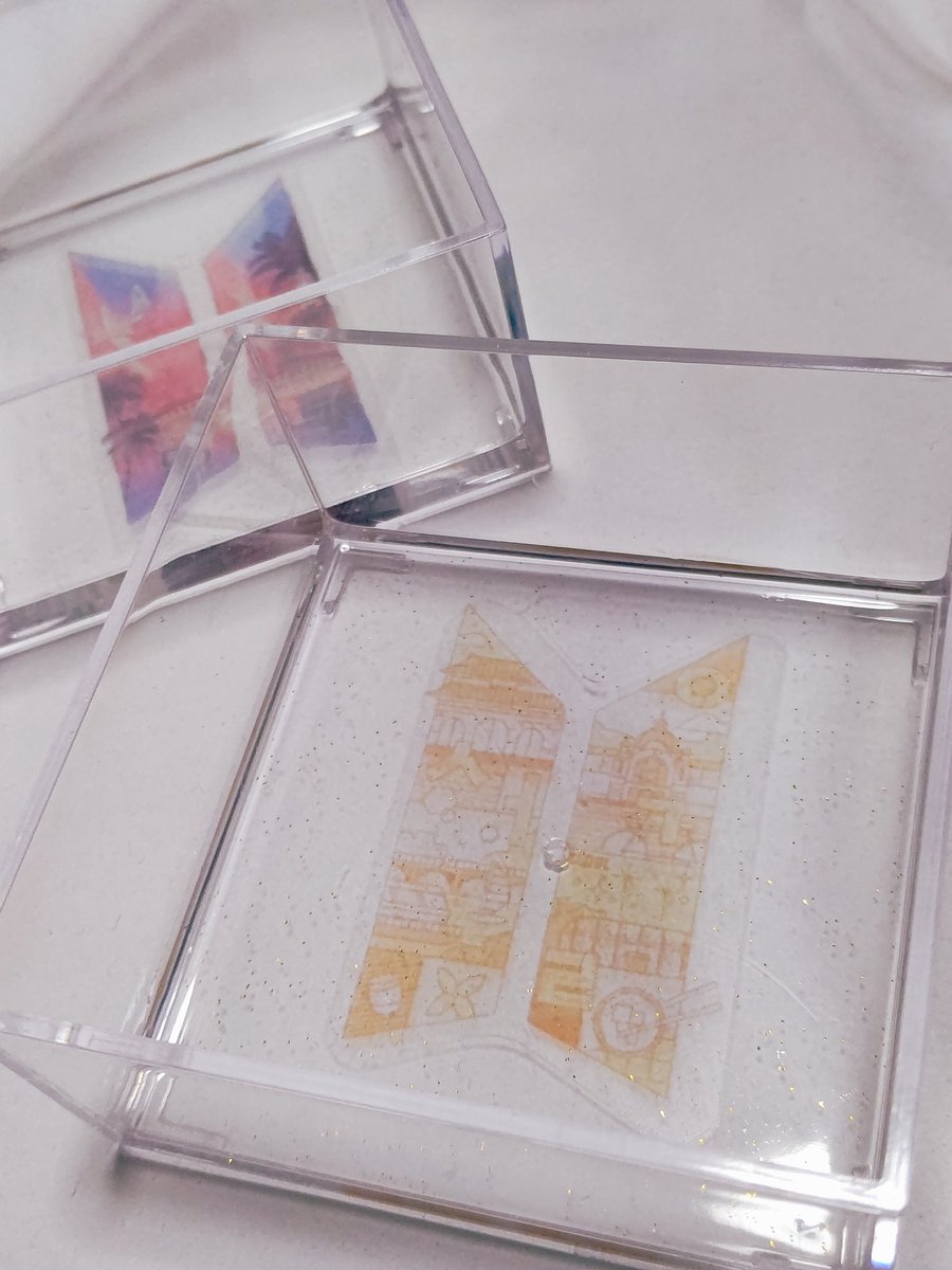 SVTbooBTSkook's tweet photo. 明日LA公演
なんだか夢の中のお話みたいで実感ない💦
とりあえずLAバンタンでハンドメイド
お友達にソンムルです🥰
#BTS
#BTSARMY
#BBMY
#クムシラコ会 https://t.co/G0qDQZV1h0