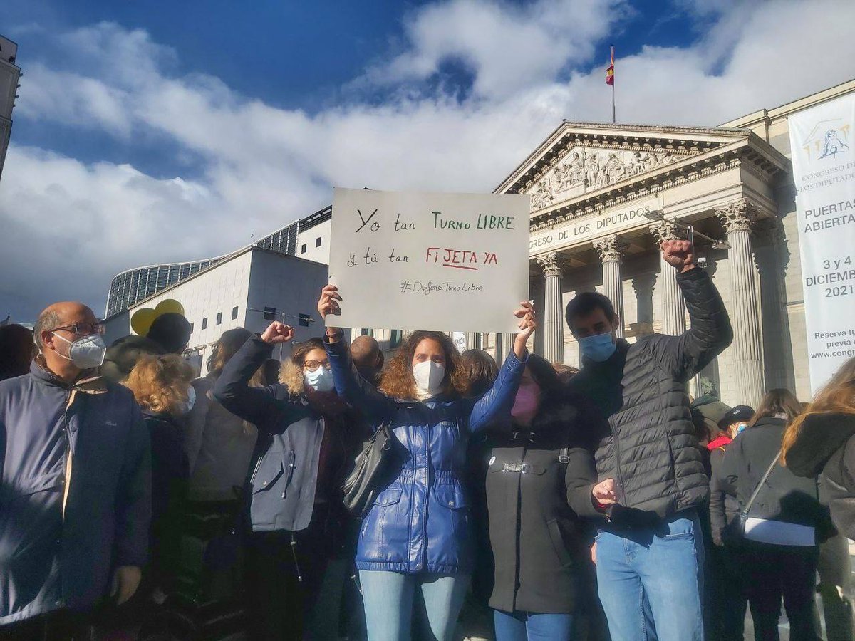 defturnolibre's tweet photo. Nos siguen llegando imágenes de la inmensa original de nuestros compañeros!
#LaPlazaNoSeRegala
#DefensaTurnoLibre https://t.co/Esr0GXtXWW