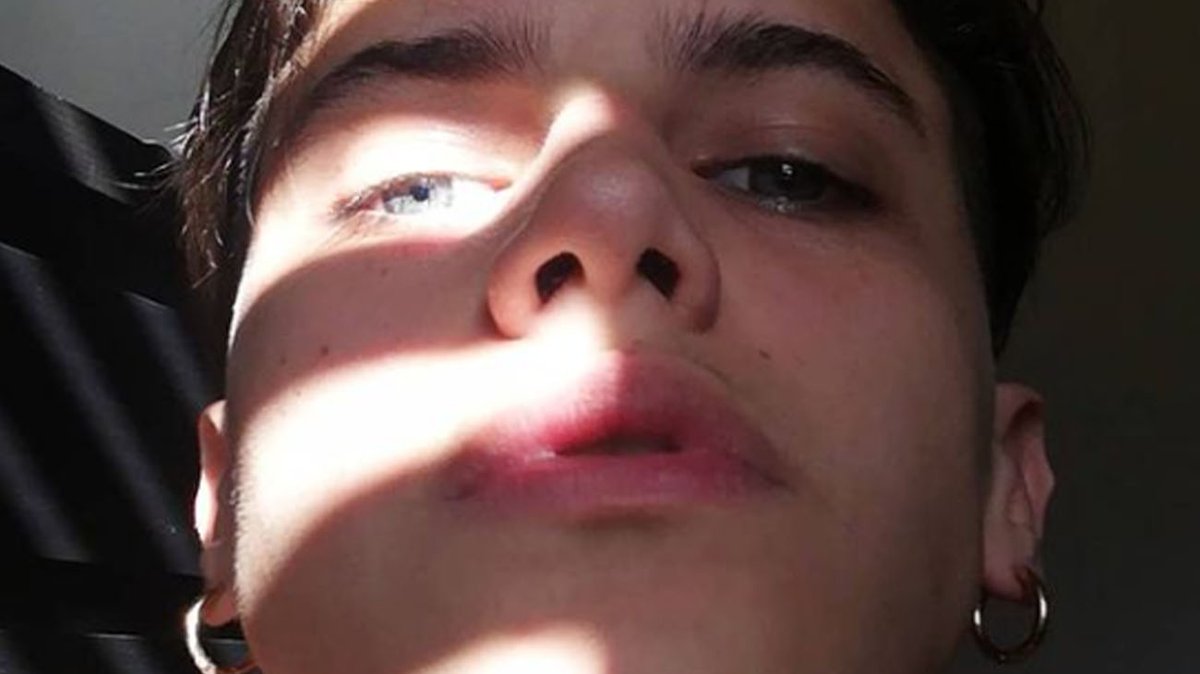 LaVale81's tweet photo. Non mollare amore mio. ❤️
C'è un mondo qui fuori che ti ama e ti aspetta.
Tu hai sempre dato il massimo e io sono così fiera di te sappilo
Ti si vuole bene bimbo.♥️
Ma io mi domando, ci si può affezionare così....?
Meriti tutto.
Sempre con te!❤️❤️
#SimoneRusso #Amici21 https://t.co/EtCyvijgGG