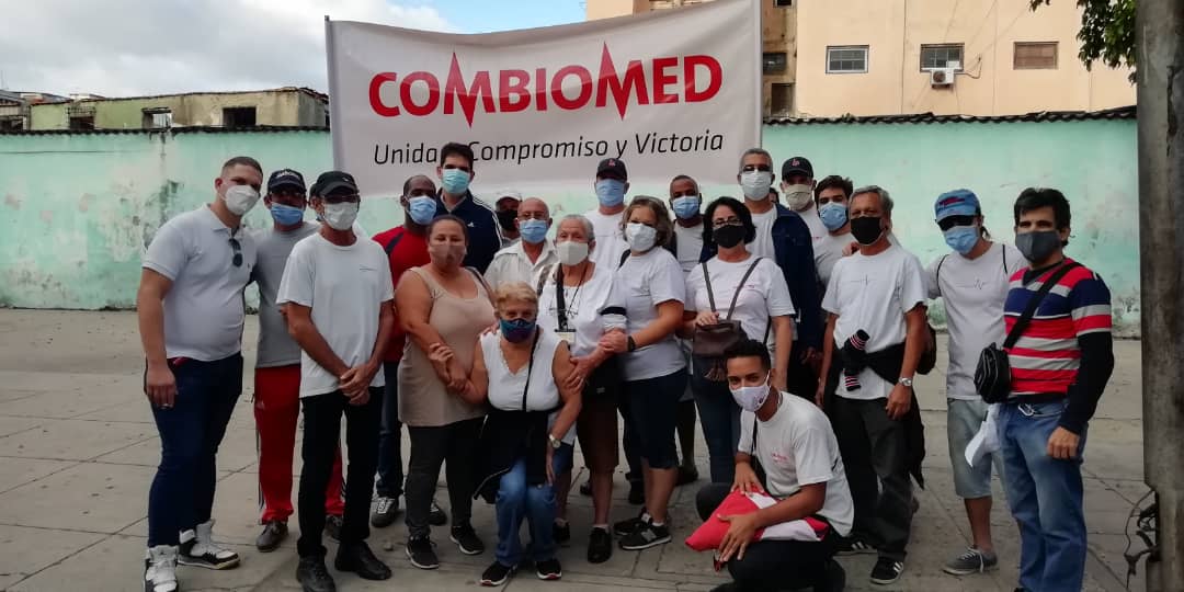 CombiomedC's tweet photo. Las calles de La Habana fueron escenario, una vez más, de la reafirmación revolucionaria de nuestros jóvenes, rindiendo homenaje a los 8 estudiantes de medicina asesinados injustamente por el ejército español hace 150 años y COMBIOMED estuvo presente.. https://t.co/x1LYNfTNiG