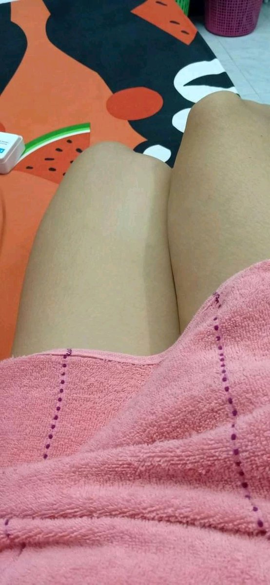 Nanda57546378's tweet photo. Chat d inbox dong...efek mlm minggu sepi d kost sendiri...brondong cepeeet... https://t.co/hr0T3EQkLK