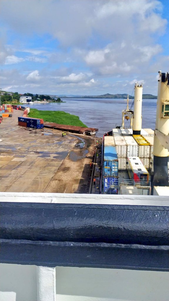 egalrdc's tweet photo. #DRC_2021_11_27 

M/V Kubilai Khan Captain speaking

Good morning 07.10 until 08.15 inbound quarantine inspection completed, proceeding to Boma

14:18 alongside Boma

Accostage à Boma réussi en provenance d'Europe après toutes les formalités d'usage et prêt pour le Déchargement. https://t.co/cgL01FiJYI