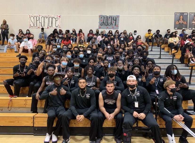 Couldn’t have asked for a better high school football experience, not only was my senior year memorable going undefeated and having personal success, but all four years shaped me into the person I am today… once a Bronco always a Bronco❤️🖤🐎