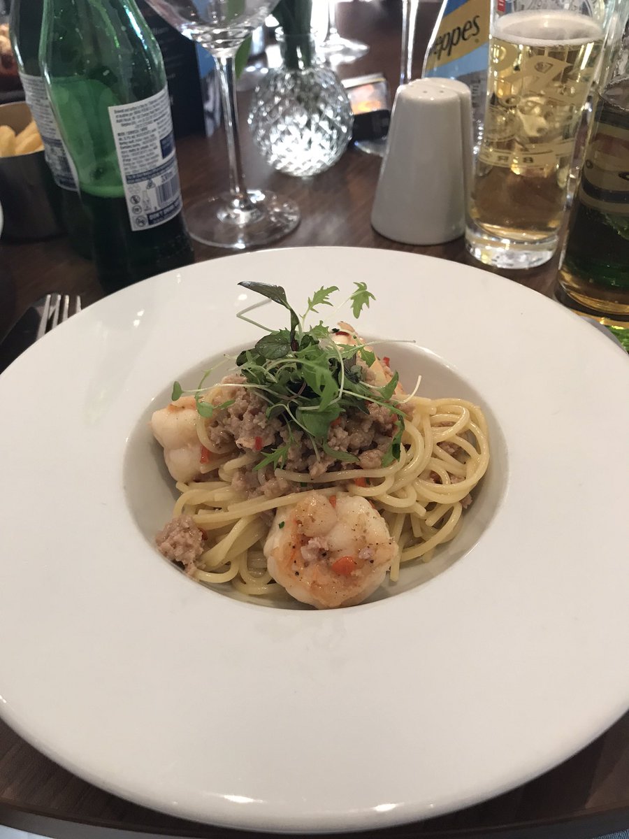 dacardle's tweet photo. Lovely Wee Lunch With The Chaps @novello_lytham #SessionOn 🍝🍸 https://t.co/EsCIl1kWp0