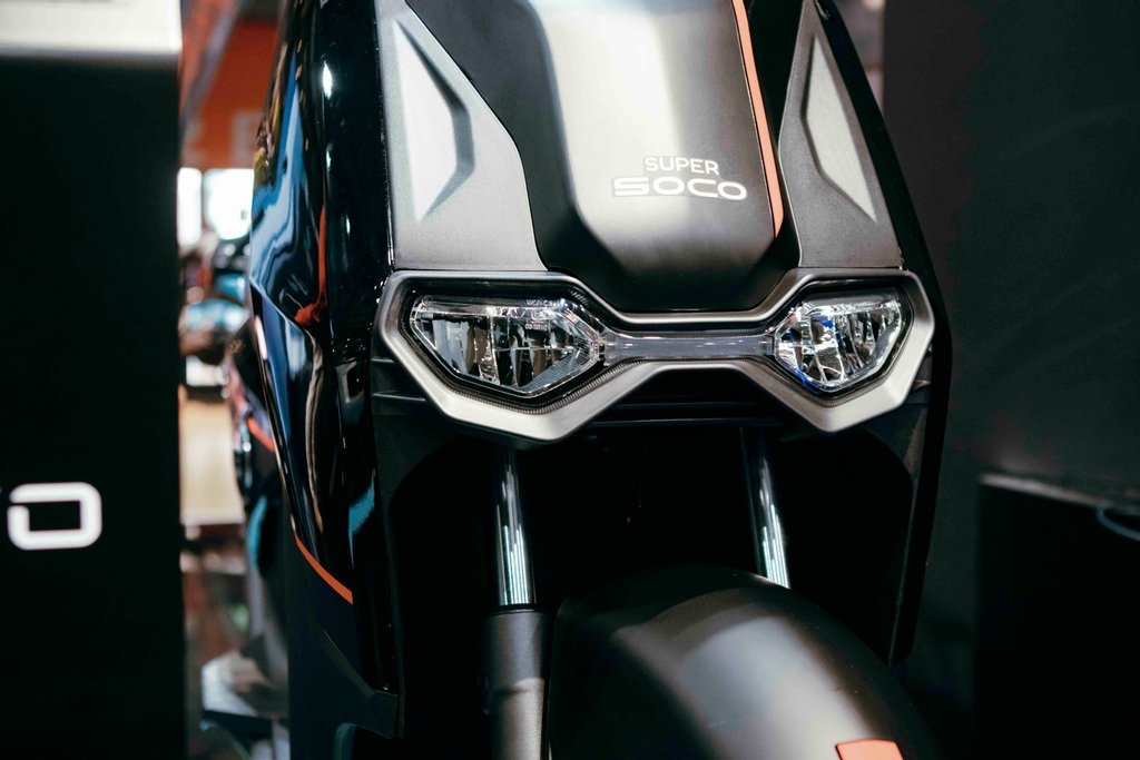 vmotosoco's tweet photo. Super Soco CPX.

Vmoto - HAPPINESS IS A JOURNEY⁠
⁠
We are live @eicmaofficial 2021!⁠
⁠
Come find us at Hall 22 - Booth T21.⁠
⁠
#EICMA #RoadToEICMA2021⁠
#Vmoto #VmotoSoco #VmotoSocoEV #SuperSoco #electricvehicles #electriciscool⁠ https://t.co/DrXNi0lQGl