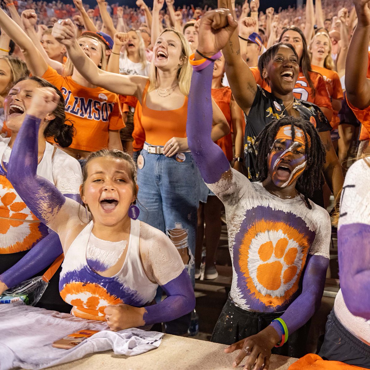 ClemsonSA's tweet photo. Warm up your voices; grab your face paint; throw on your orange โ it's #RivalryWeek, #Tigers! Get ready for another showdown under the lights as @ClemsonFB takes on @GamecockFB at 7:30 p.m. in Colombia, South Carolina! #ExperienceCompetition https://t.co/4dfrFmVGyI