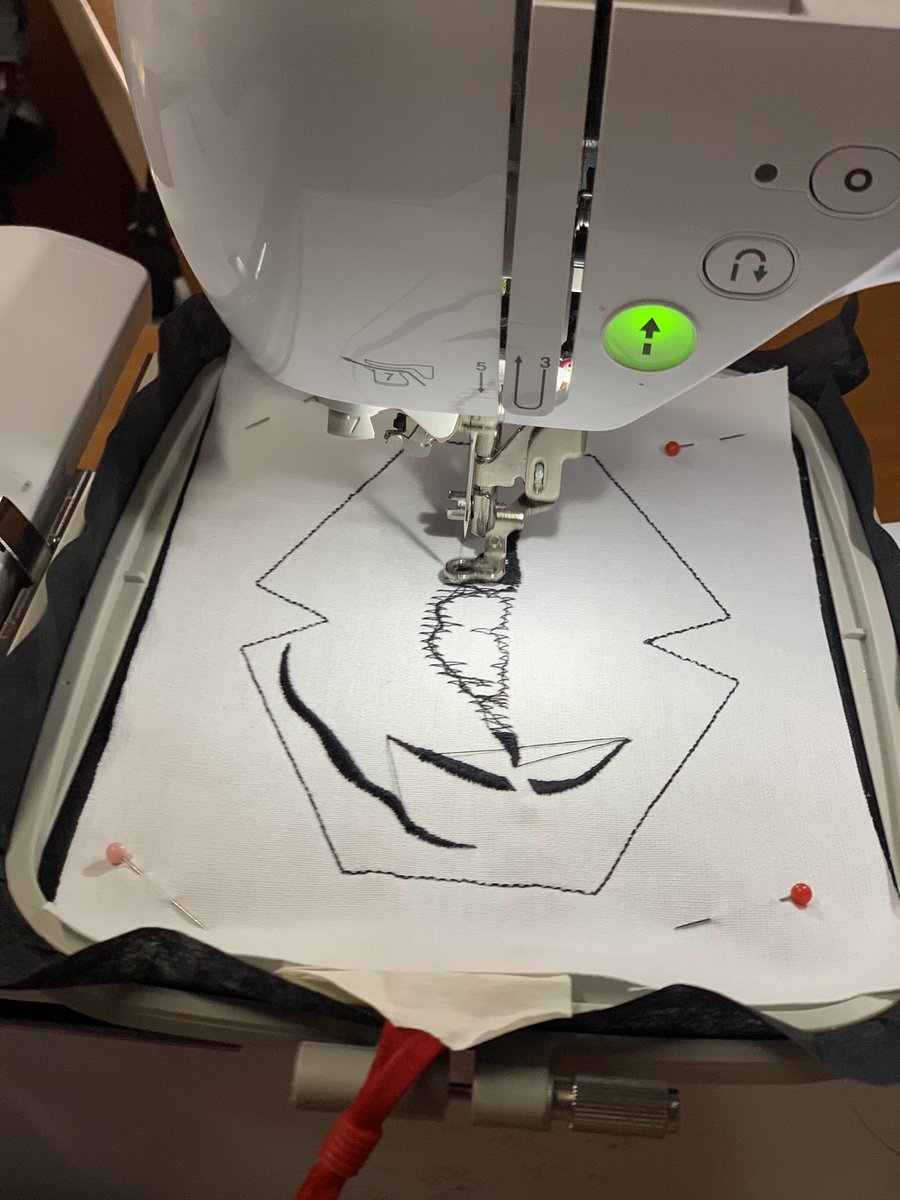 mixxtresstbt's tweet photo. Guess the face I'm stitching https://t.co/cVnfYZ2F6e