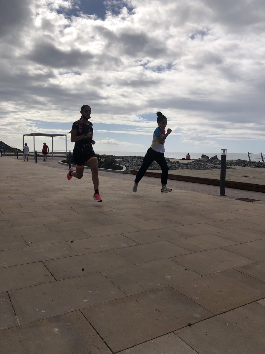 MelinaAlonso1's tweet photo. Provechoso rato con estas guerreras en el segundo encuentro Amazonas Canarias, esta vez en Gran Canaria🏊🏼‍♀️ 🚲 🏃🏼‍♀️ 
Seguimos 💪🏼
@fecantri @TRIATLONSP @deportegob @fundaciondepjov https://t.co/tC7olIqlct