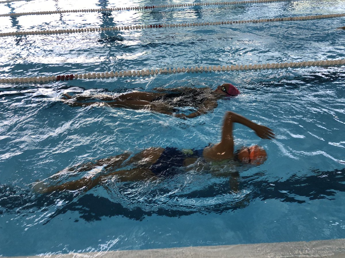 MelinaAlonso1's tweet photo. Provechoso rato con estas guerreras en el segundo encuentro Amazonas Canarias, esta vez en Gran Canaria🏊🏼‍♀️ 🚲 🏃🏼‍♀️ 
Seguimos 💪🏼
@fecantri @TRIATLONSP @deportegob @fundaciondepjov https://t.co/tC7olIqlct