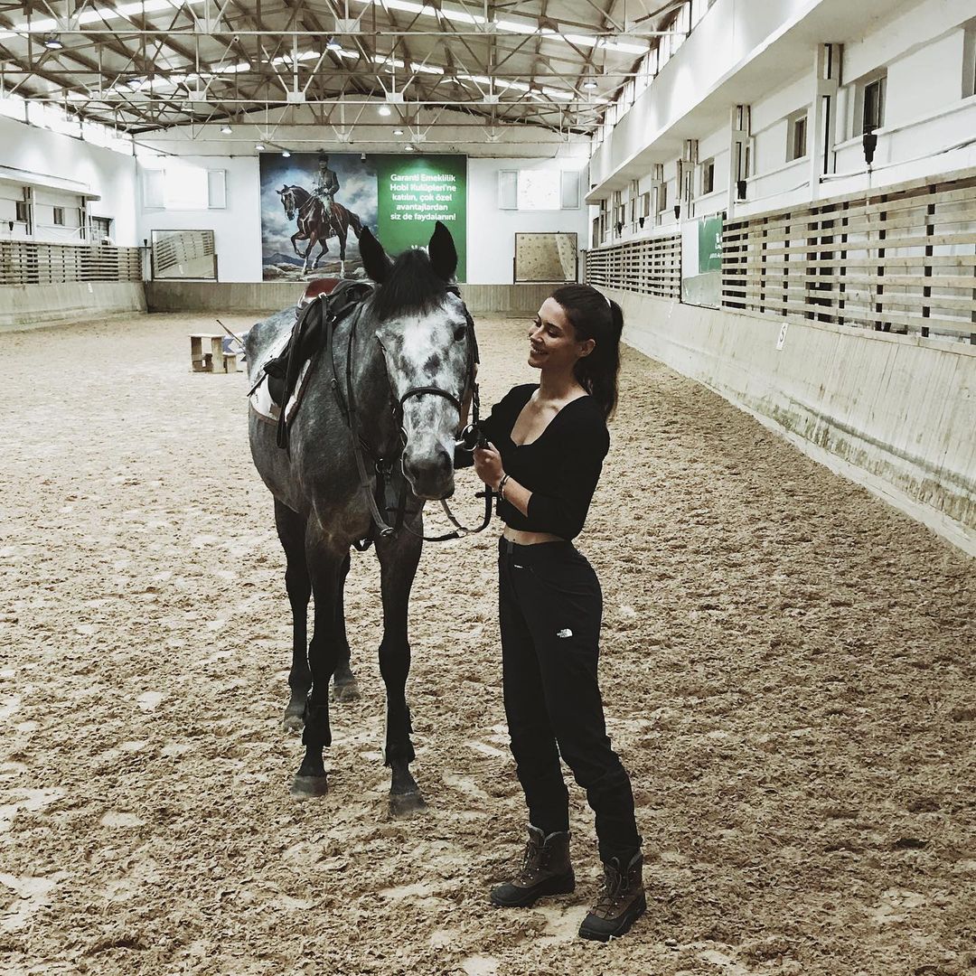 ReHaM95G's tweet photo. Yaa Efsun is loading 🔥😍

#DevrimÖzkan #Mevlana https://t.co/HtOc2hbxlS