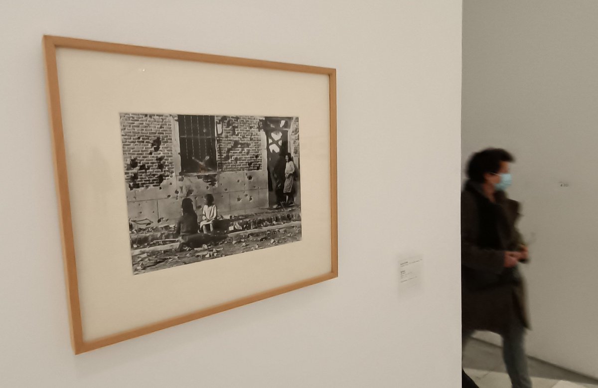 #SalvaPeironcely10 (@salvapeironcely) on Twitter photo 1/6 La fotografía que #RobertCapa captó en #Peironcely10 vuelve a lucir en las paredes del <a href="/museoreinasofia/">Museo Reina Sofía</a>, como parte del nuevo diseño de su colección permanente. Una decisión que nos colma de alegría 😊 y que agradecemos profundamente a la dirección del centro de arte. 👏🏽👏🏽👏🏽 1/6 La fotografía que #RobertCapa captó en #Peironcely10 vuelve a lucir en las paredes del <a href="/museoreinasofia/">Museo Reina Sofía</a>, como parte del nuevo diseño de su colección permanente. Una decisión que nos colma de alegría 😊 y que agradecemos profundamente a la dirección del centro de arte. 👏🏽👏🏽👏🏽
