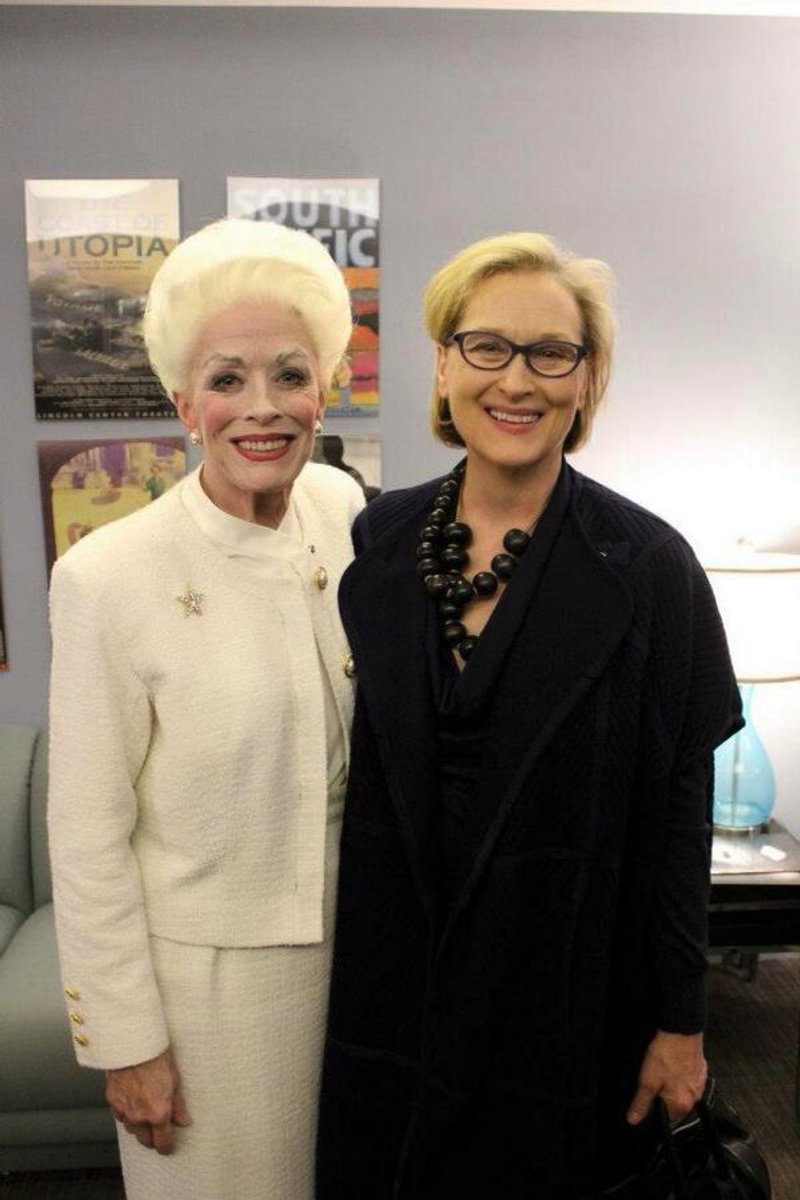 hollandtaylorfc's tweet photo. Meryl Streep and @HollandTaylor after play — @AnnRichardsPlay https://t.co/s0lIG0cxYm
