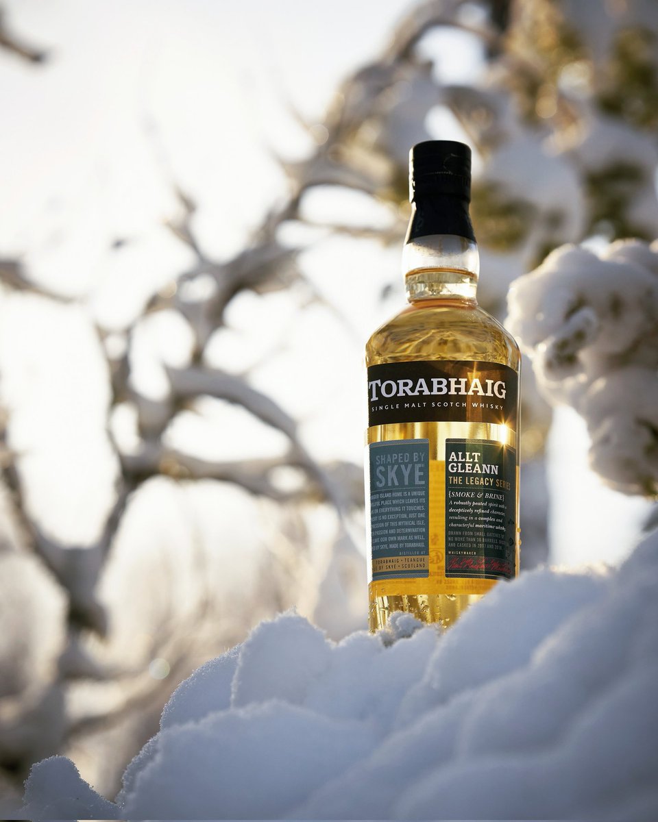 smoke_peat's tweet photo. Allt Gleann, second release from @torabhaig . Distilled and casked in 2017 and 2018.
Yes, very young, and that makes this very interesting bottling.
Sweet smoke, light fruits, apples and citrus. Dash of salt and vanilla.
Excellent job! 

#torabhaig #singlemalt #whisky https://t.co/u8wbjGFVwN