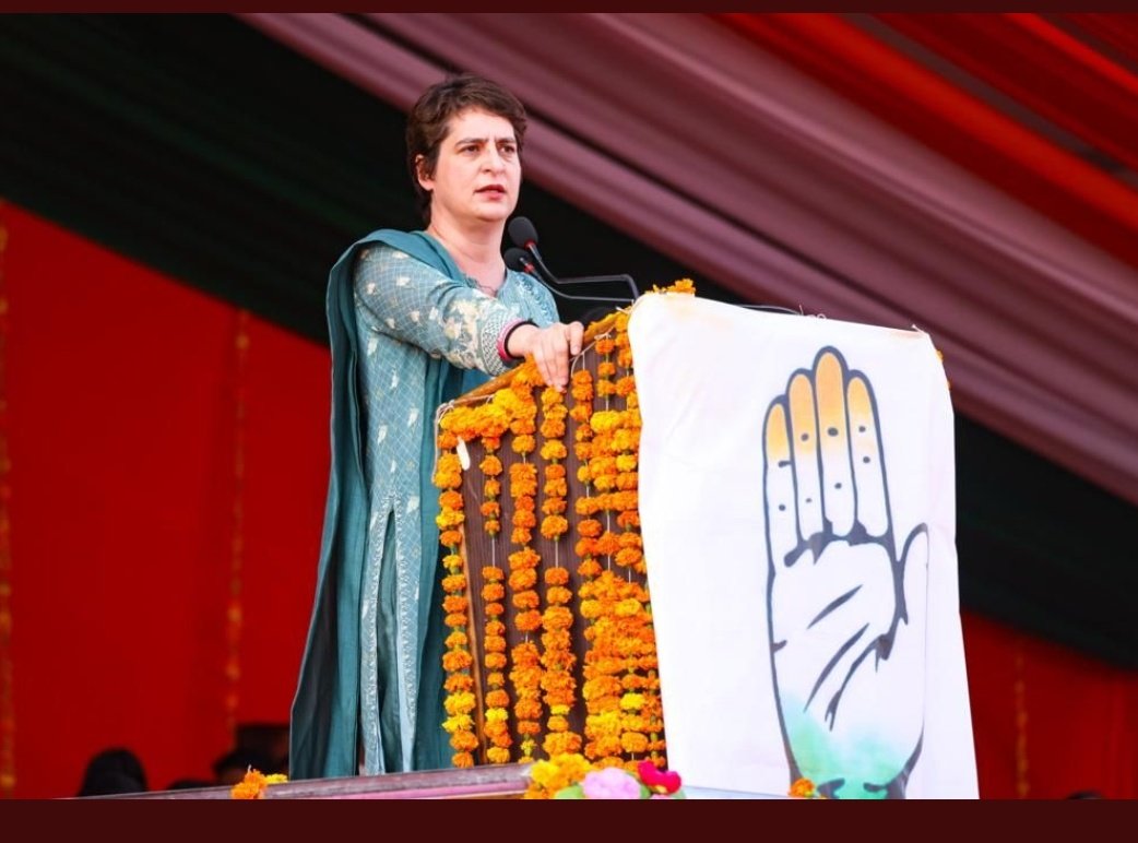 SharmaAshu007's tweet photo. Look at the crowd of congress railly same also observed in the samajwadi party railly ...
There would be tough competition in U.P
Don't worry #YogiAdityanath ji we are with you...
Nation come first...
We want Yogi ji again in U.P. https://t.co/5vJDopIzbN