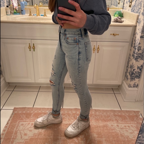 Jane22749's tweet image. So good I had to share! Check out all the items I'm loving on @Poshmarkapp #poshmark #fashion #style #shopmycloset #aeropostale #umahana: posh.mk/5rKC3NhNwlb