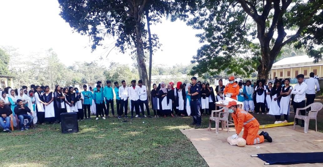 01NDRF's tweet photo. @01NDRFGUWAHATI
#CommunityAwarenessProgramme at   Laharighat collage under Revenue Circle Laharighat, District-Morigaon, Assam.
#OnDisasterManagement 
#DisasterPreparedness
@himantabiswa
@AtulKarwal
@NDRFHQ
@3c4c85bbac99475
@PIBAgartala
@DcMorigaon
@ANI https://t.co/daj4qkGlXz